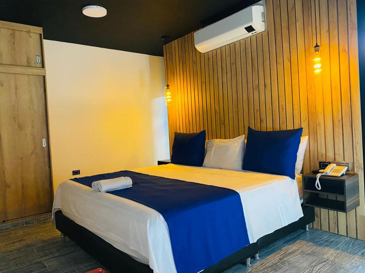 Hotel Calle Real - Inn Агуачика Экстерьер фото